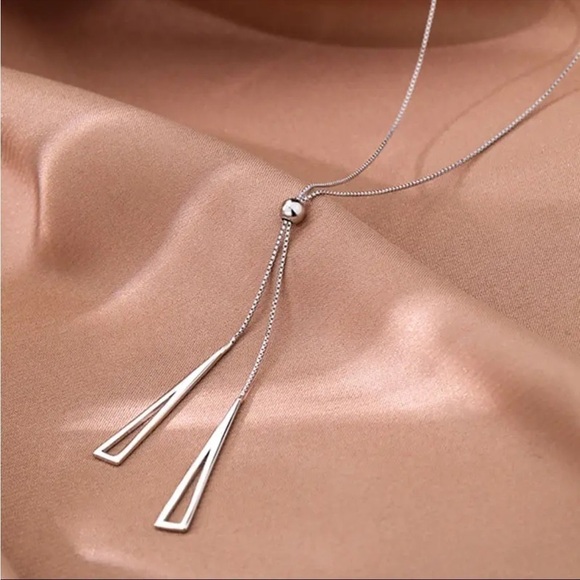 NEW Silver Triangular Slider Chain Necklace - Picture 2 of 7
